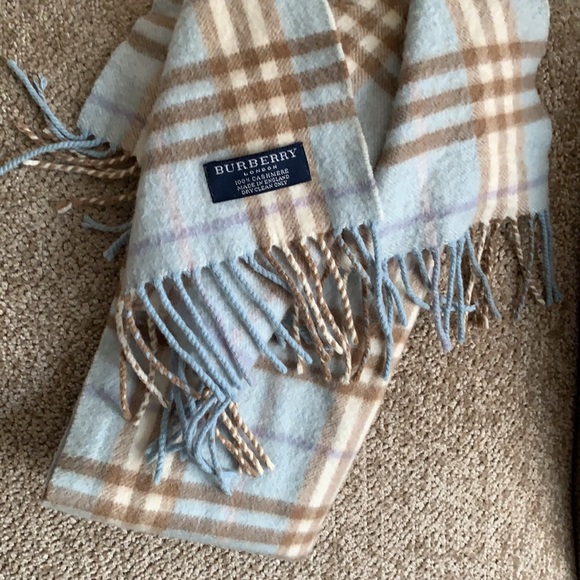 Burberry Accessories - Burberry scarf